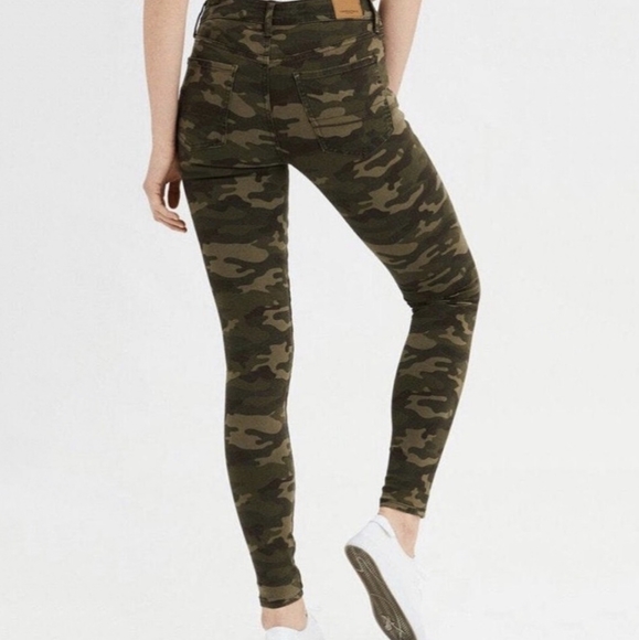 American Eagle Camouflage High Rise Jegging JeansCrop Green Pockets Size 4 - Picture 4 of 13